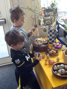 Easter table 1 008